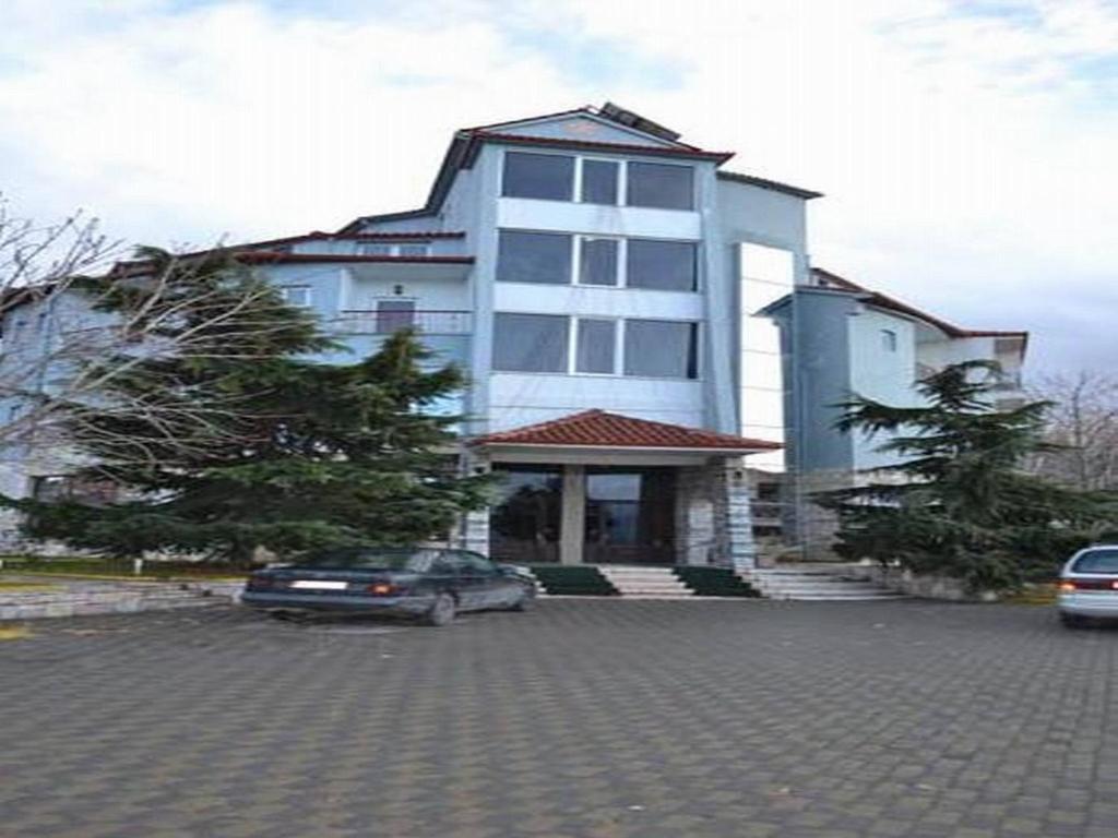 Hotel George Korce Exterior photo